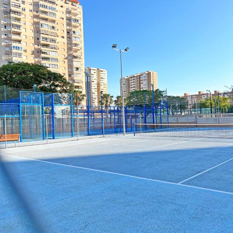 Coqueto con PISCINA, nuevo a 50m del mar, Parking Gratis OBRAS DE CONSERVACION EN FACHADA DE ENERO A 31 MAYO 2026 - Apartamento de 2 dormitorios - 51