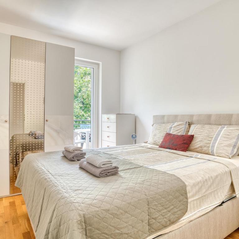 Two-bedroom apartment with sea view - Apartman sa 2 Spavaće Sobe - 10