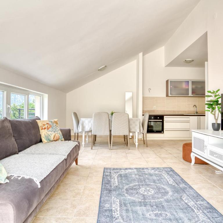 Two-bedroom apartment with sea view - Apartman sa 2 Spavaće Sobe - 26