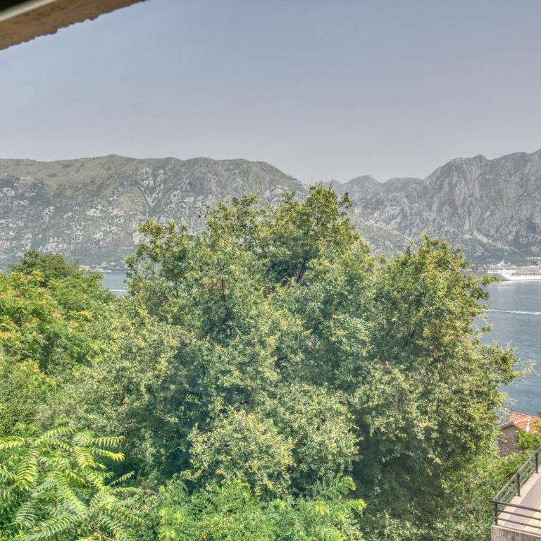 Two-bedroom apartment with sea view - Apartman sa 2 Spavaće Sobe - 37