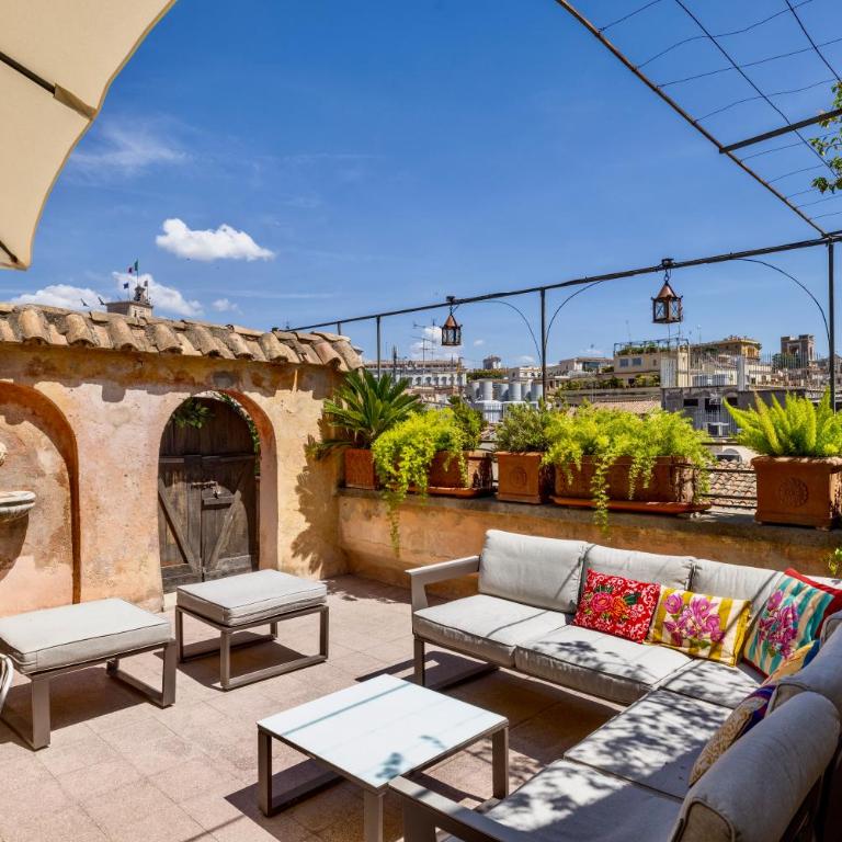 Principessa Trevi - Appartamento Vacanze Romane con 2 Camere da Letto e Terrazza - 1