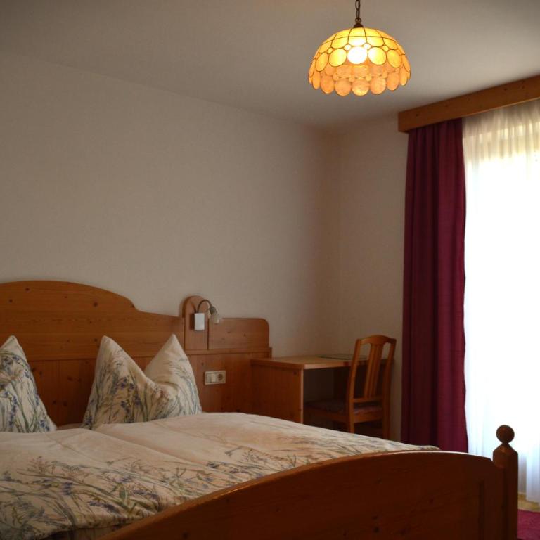 Residence Sonnenburger - Biobauernhof - Azienda agricola biologica - One-Bedroom Apartment with Balcony and Mountain View - 7