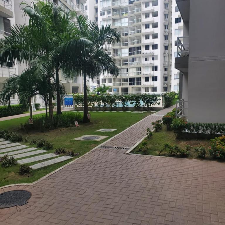 Apartamento central en Barranquilla para estrenar - Two-Bedroom Apartment - 11