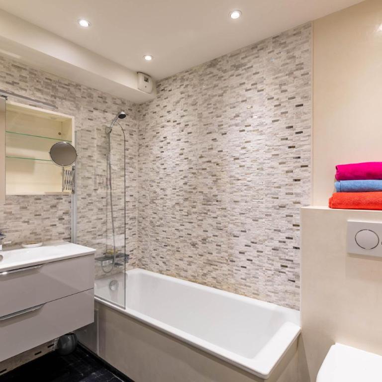 TANIT Piscine, 6 couchages, Parking - Two-Bedroom Apartment - 6
