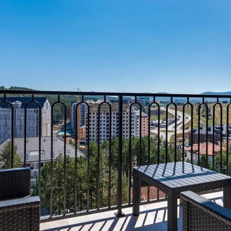 Vila Pino Silvestre - Apartman s 3 Spavaće Sobe i Pogledom na Planinu - 2