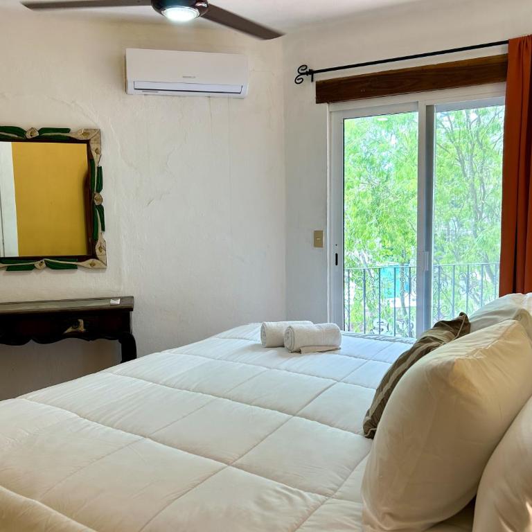 Hotel Coco de Mar Quinta Avenida - Superior Family Room - 1