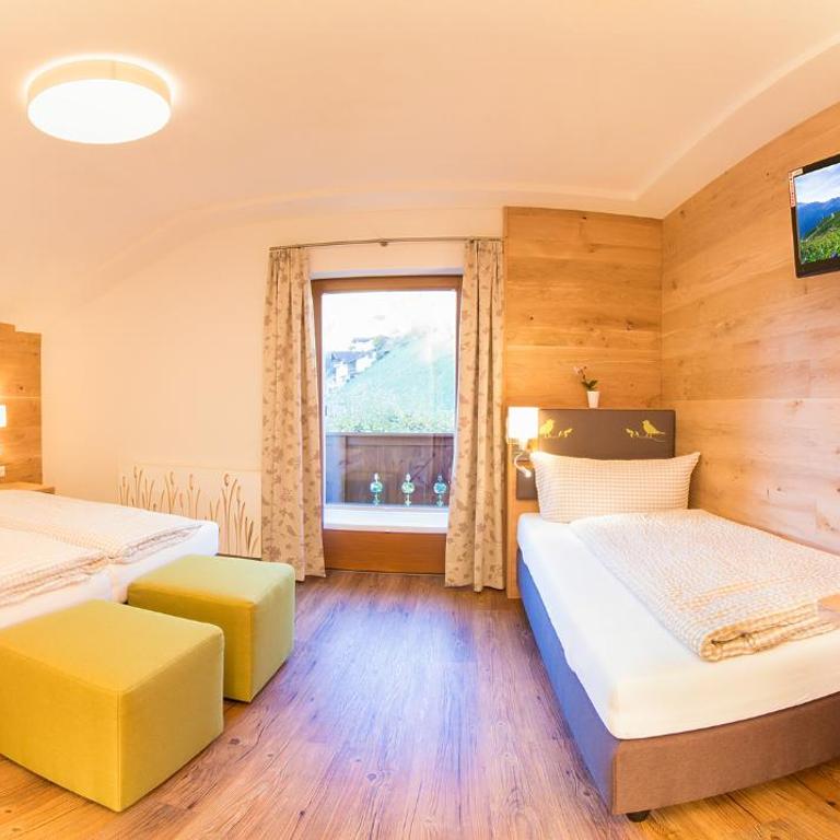 Pension Sonnleitn - Dreibettzimmer - 1
