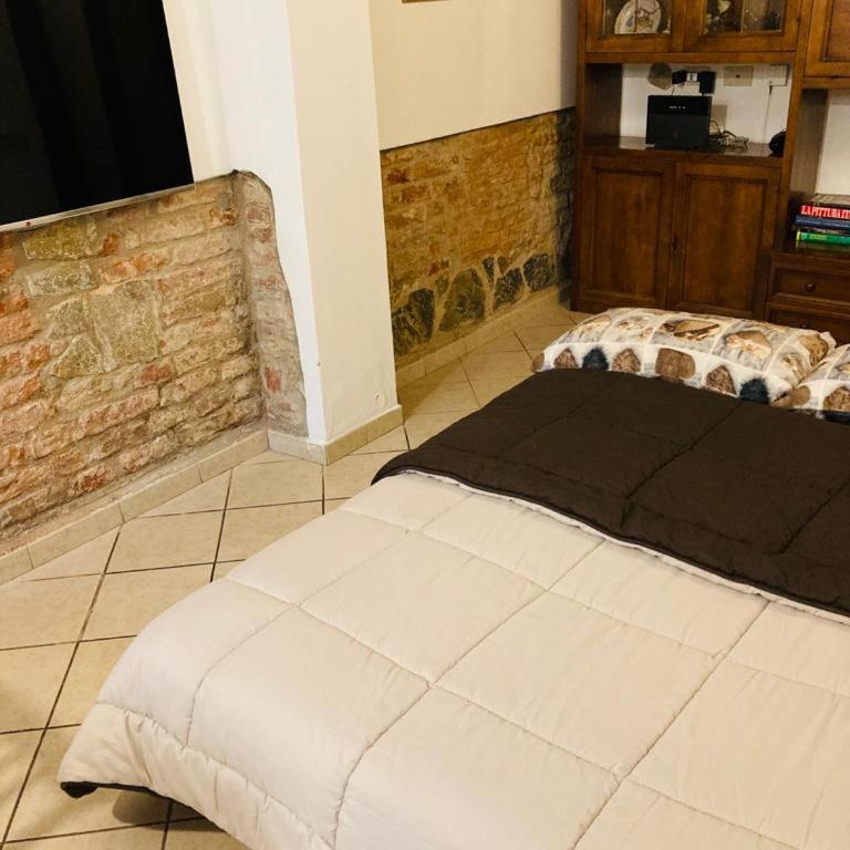 in CENTRO con cortile esterno - One-Bedroom Apartment - 11