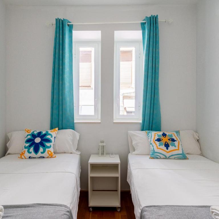 C3 Apartamento Familiar Sevilla - Two-Bedroom Apartment - 3
