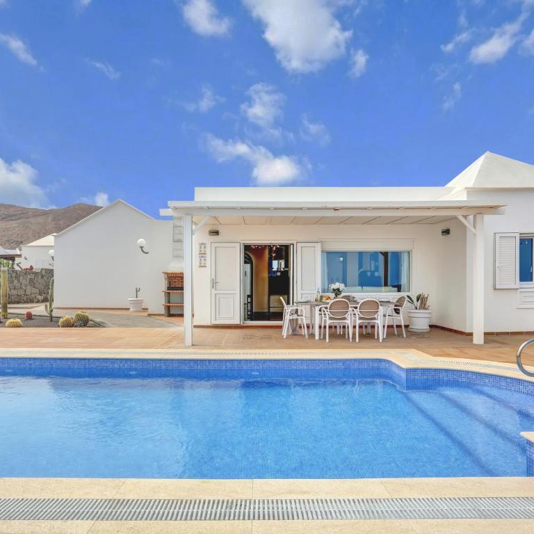 Casa ELENA - Three-Bedroom Villa - 1