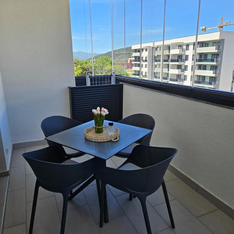 Studio Mia Stella - Studio Apartment with Balcony - 9