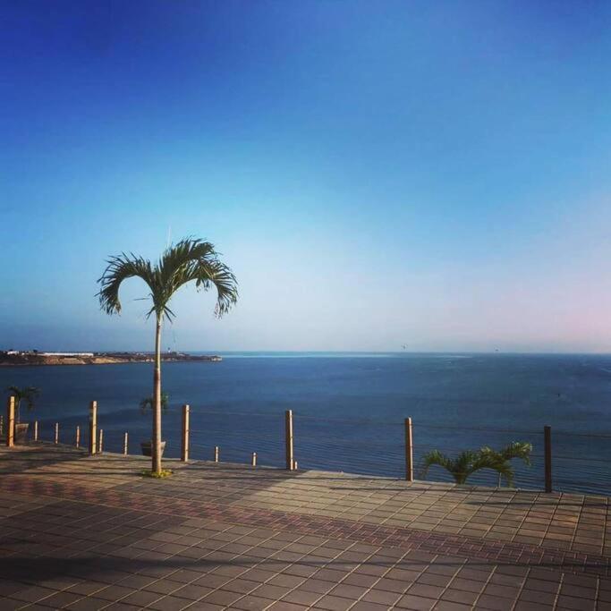 Casa familiar cerca a la playa - Three-Bedroom House - 5