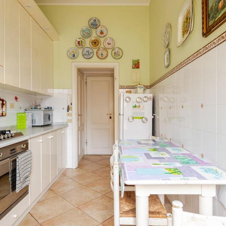 Spaziosa casa con giardino e dependance - Four-Bedroom House - 22