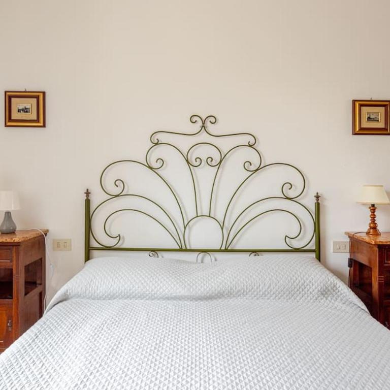 Spaziosa casa con giardino e dependance - Four-Bedroom House - 13