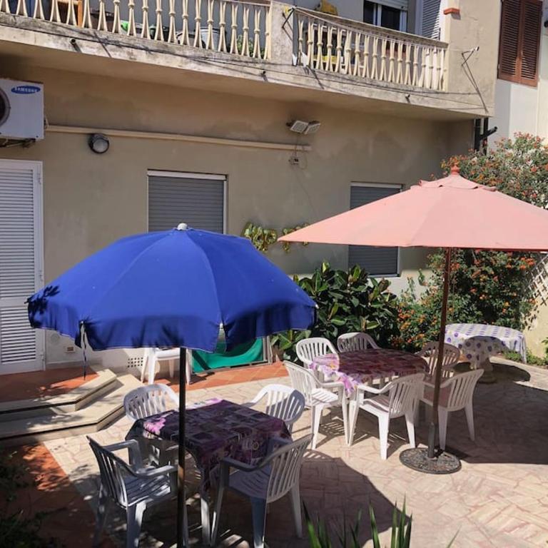 Spaziosa casa con giardino e dependance - Four-Bedroom House - 34