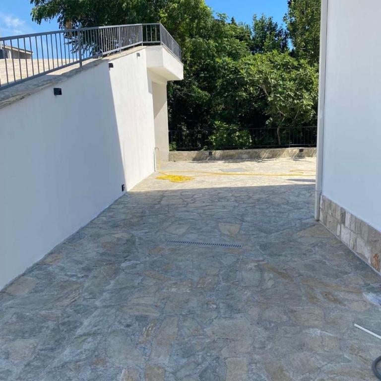 Kaludjerovic - One-Bedroom Apartment - 6