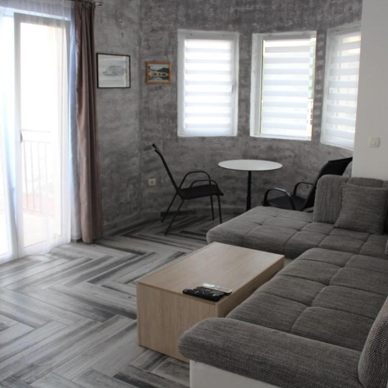 Captain's View - One-Bedroom Apartment - 17