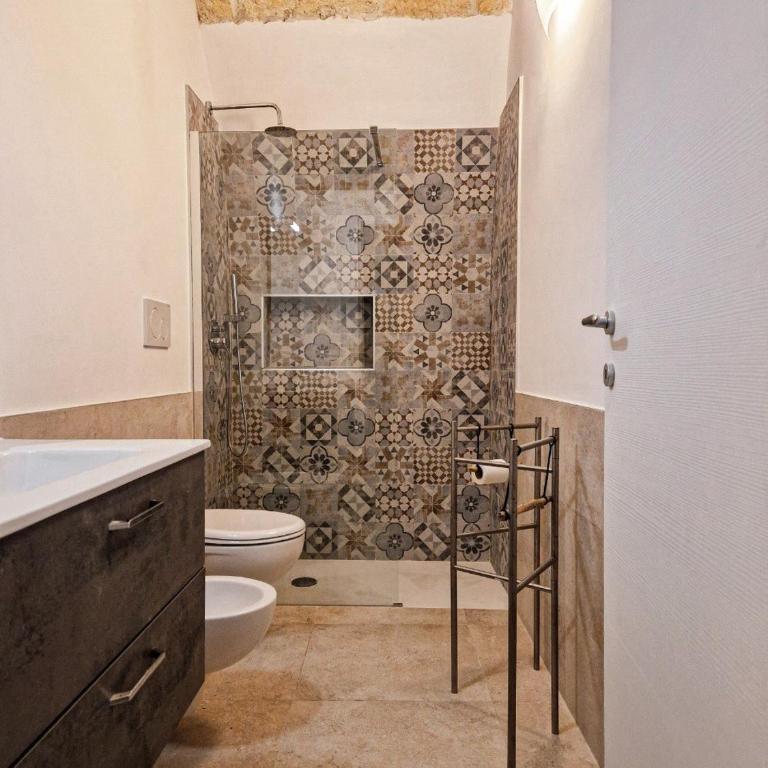 MidBlue Home - One-Bedroom House - 5