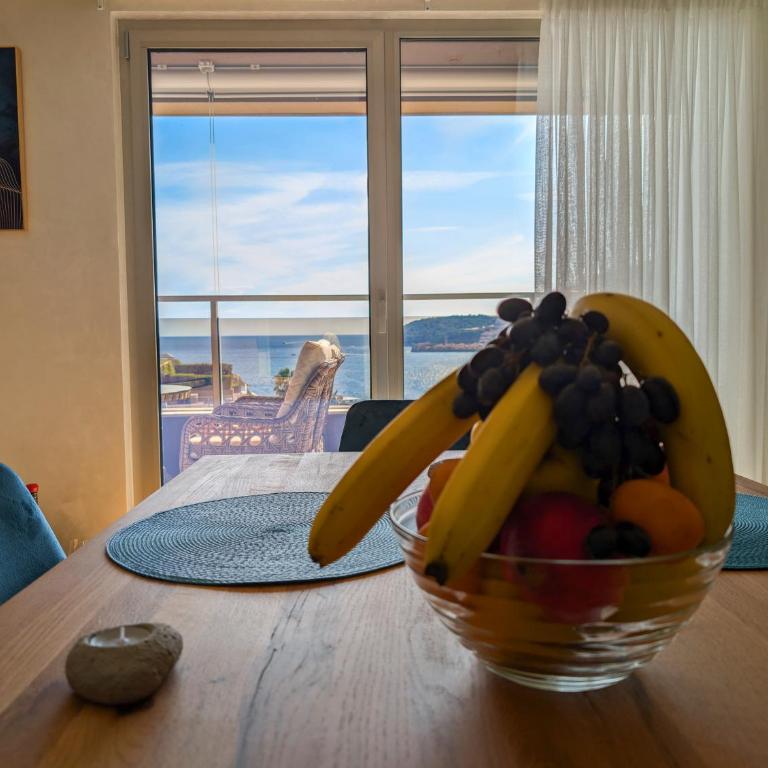 Lux Apartments Harmonia - Three-Bedroom Deluxe Apartment - 19