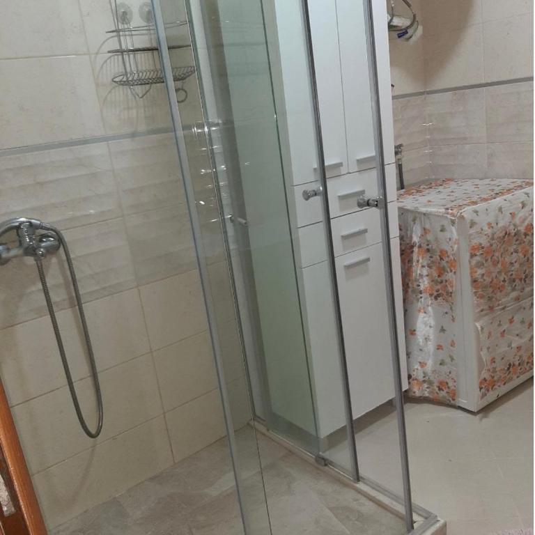 Riian Luxury Apartments - Trokrevetna Soba sa Zajedničkim Kupatilom - 2