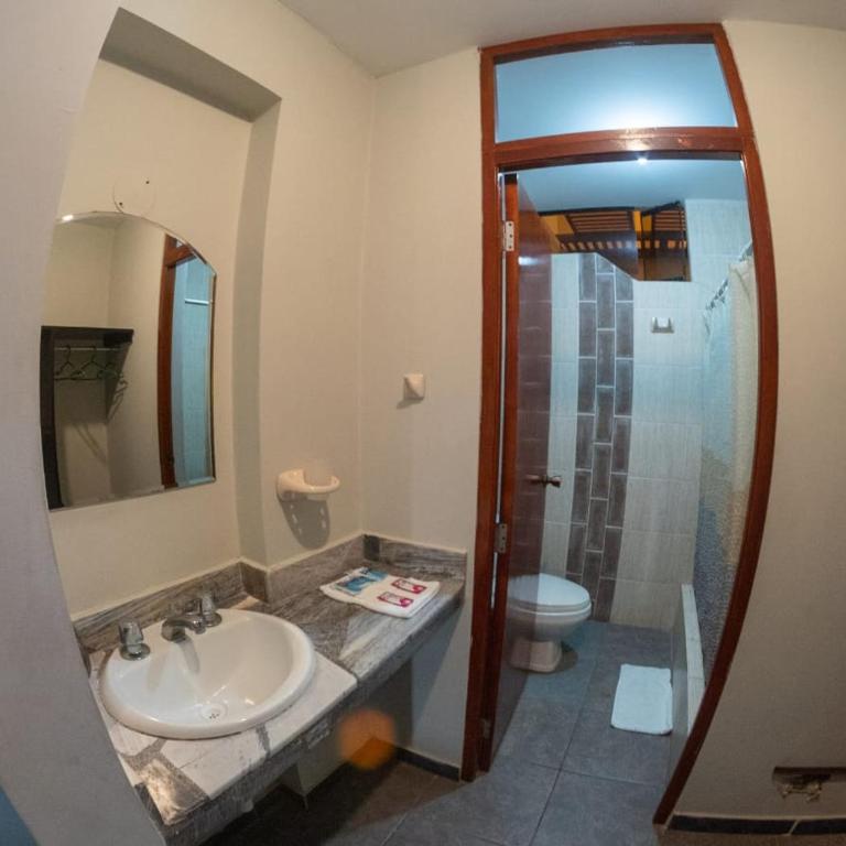 Regency Plaza Hotel - Standard Triple Room - 2