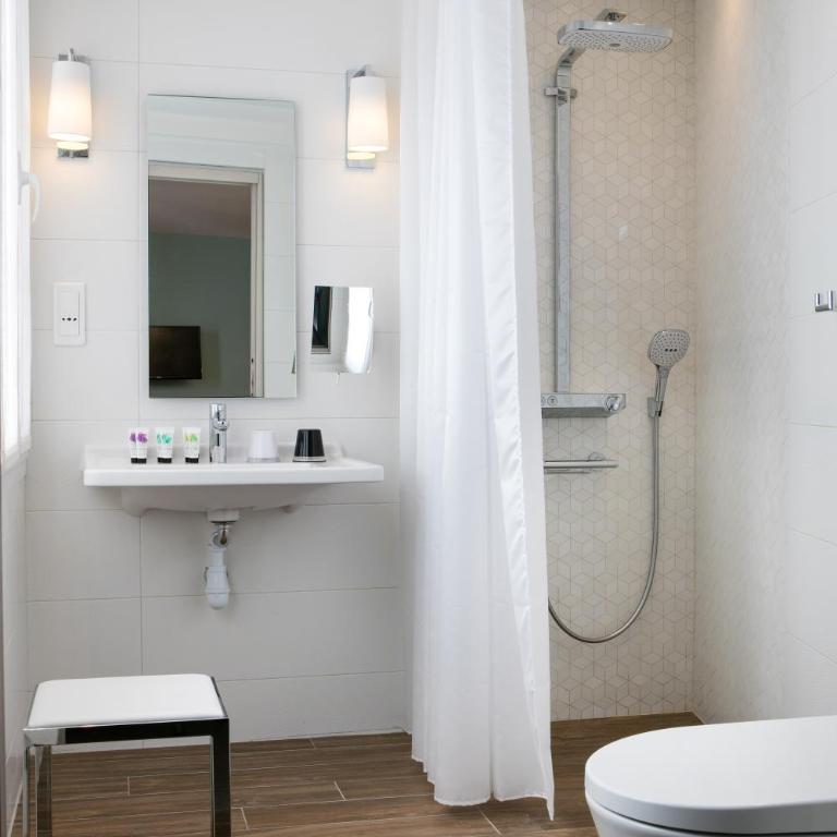 Hotel des Nations Saint Germain - Chambre Triple Confort - 5