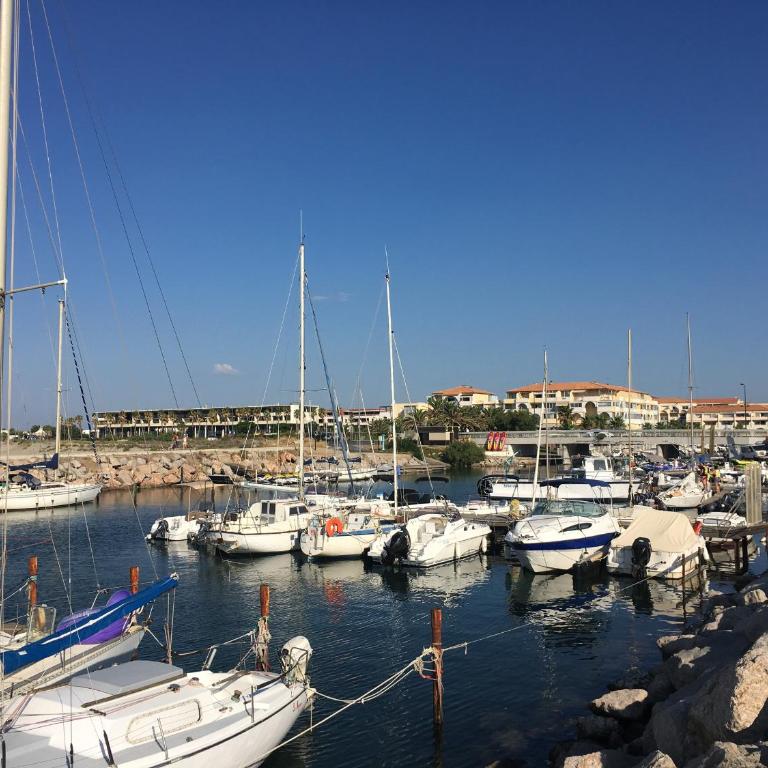 Studio cabine climatisé avec terrasse, parking privé, à 500m de la plage - FR-1-338-35 - Studio - 6