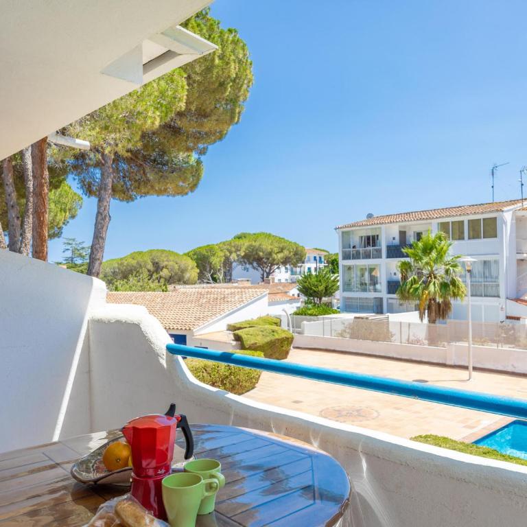 Apartamento Familiar con Climatización y Aparcamiento Cerca de la Playa - ES-325-20 - Apartment - 4