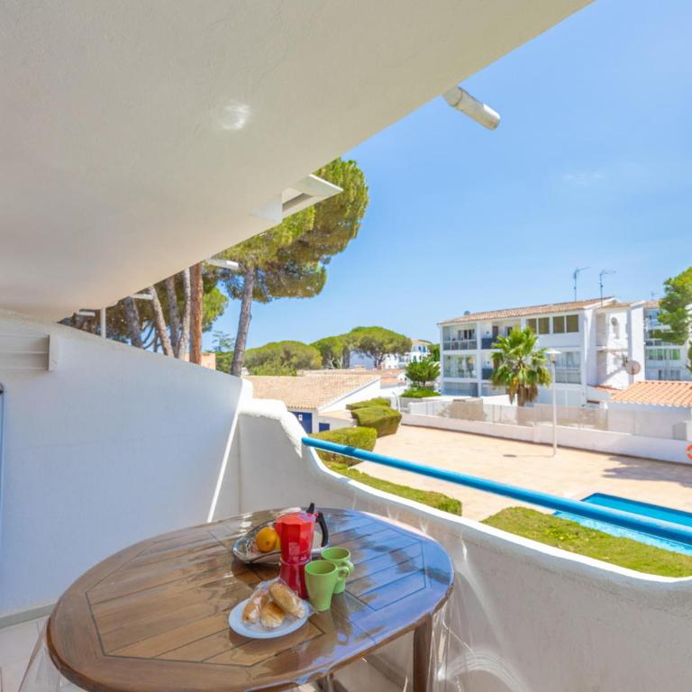 Apartamento Familiar con Climatización y Aparcamiento Cerca de la Playa - ES-325-20 - Apartment - 13