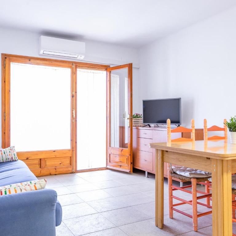 Apartamento Familiar con Climatización y Aparcamiento Cerca de la Playa - ES-325-20 - Apartment - 17
