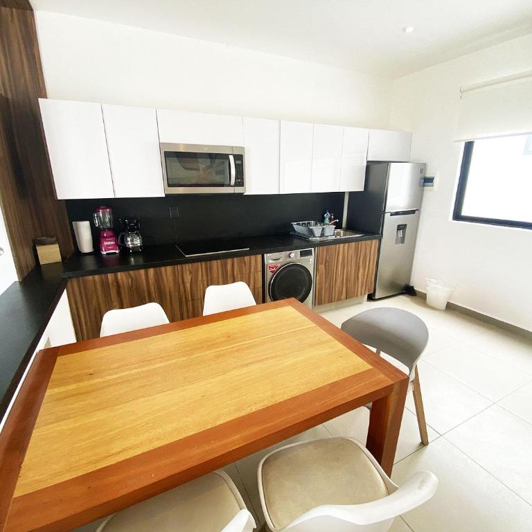 Estudio con rooftop cerca de la playa y 5ta av - Studio Apartment with King Bed - 4