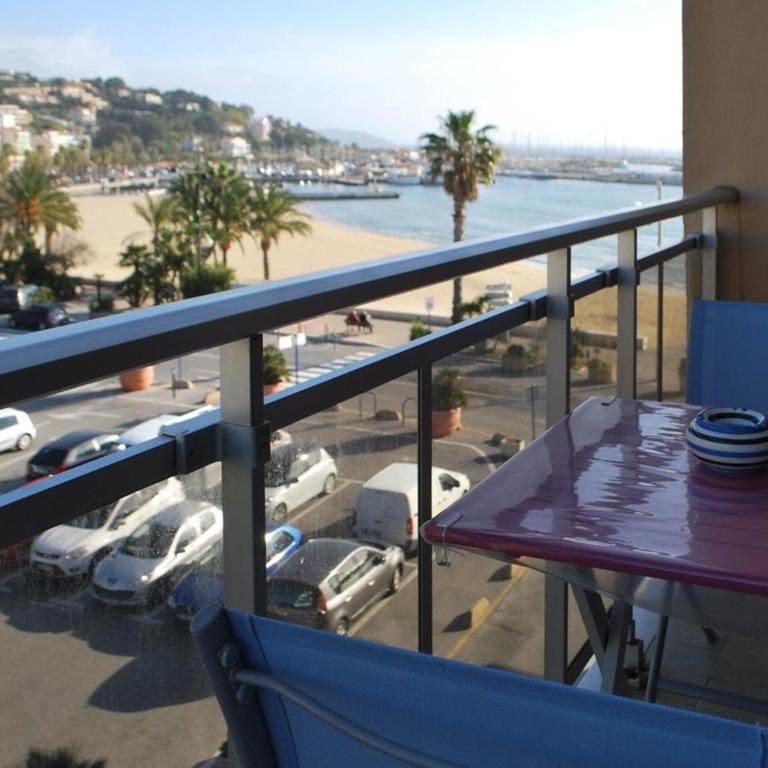 T2 4 pers, vue plage, wifi, Le Lavandou - FR-1-803-39 - Apartamento - 2