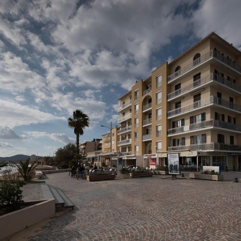 T2 4 pers, vue plage, wifi, Le Lavandou - FR-1-803-39 - Apartamento - 1