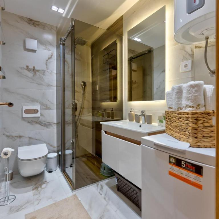 Vila Pino Silvestre - Apartman sa 2 Spavaće Sobe i Pogledom na Planinu - 9
