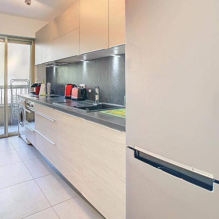 Beau 2 pièces proche Croisette avec parking 211 - Apartment mit 1 Schlafzimmer - 10