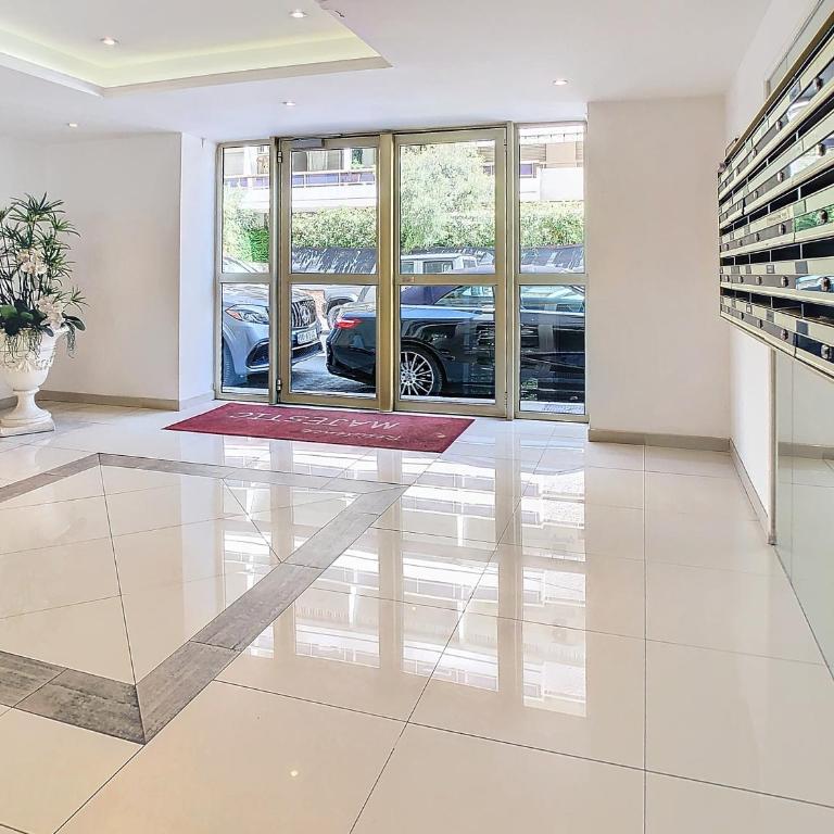 Beau 2 pièces proche Croisette avec parking 211 - Apartment mit 1 Schlafzimmer - 21