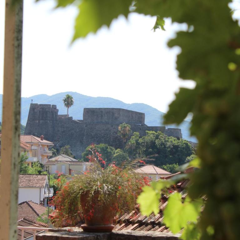 Terrazza House Old Town Herceg Novi - One-Bedroom House - 1