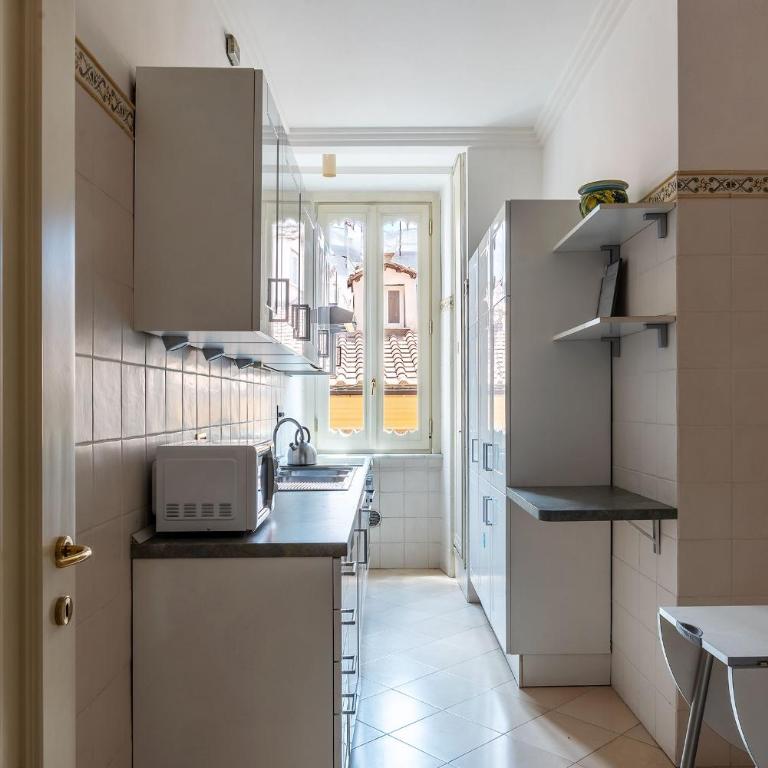 JOIVY Window on the Tevere - Appartamento con 3 Camere da Letto - 13