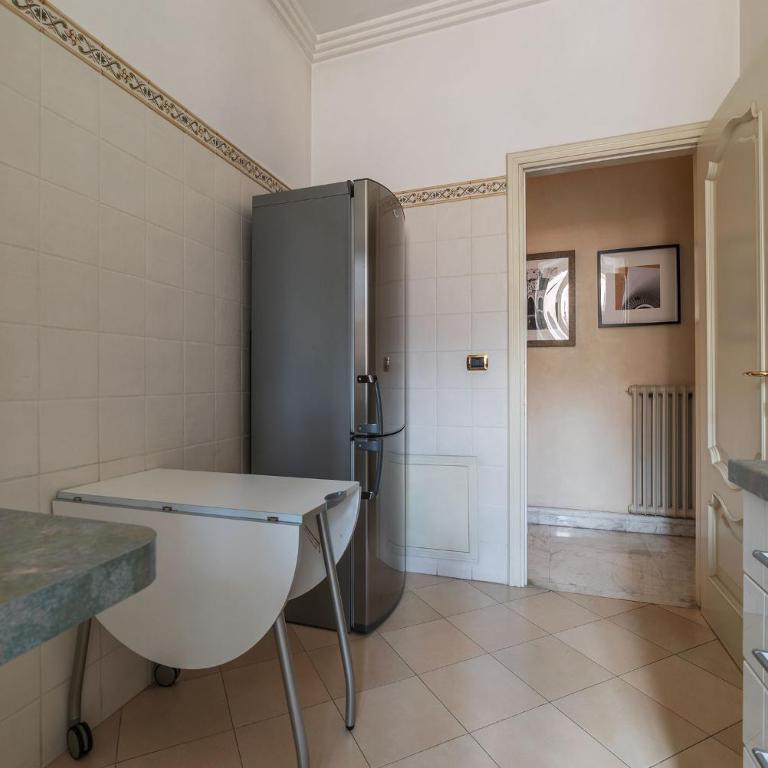JOIVY Window on the Tevere - Appartamento con 3 Camere da Letto - 15