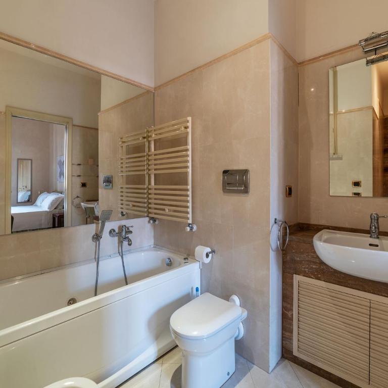 JOIVY Window on the Tevere - Appartamento con 3 Camere da Letto - 28