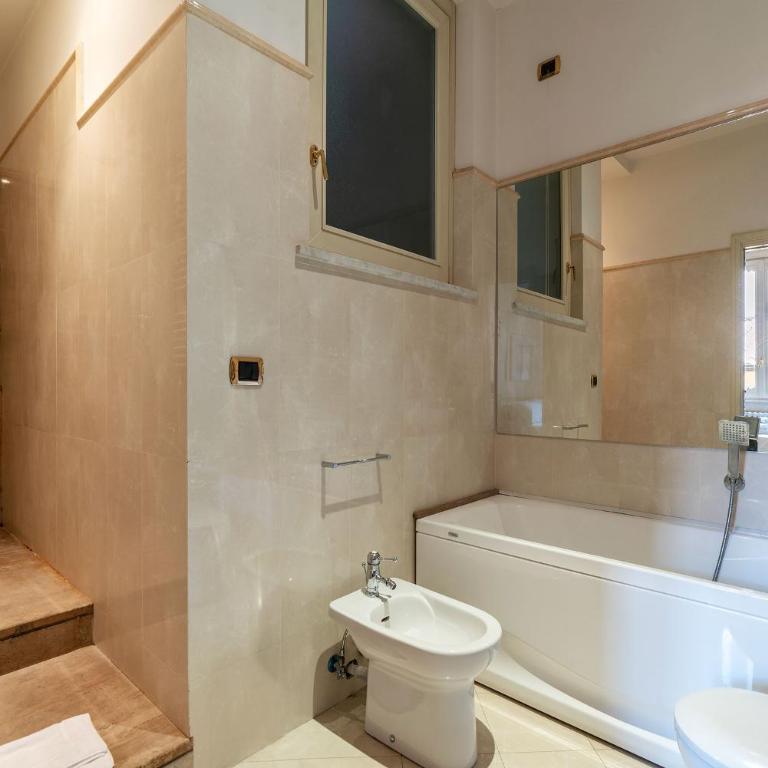 JOIVY Window on the Tevere - Appartamento con 3 Camere da Letto - 29