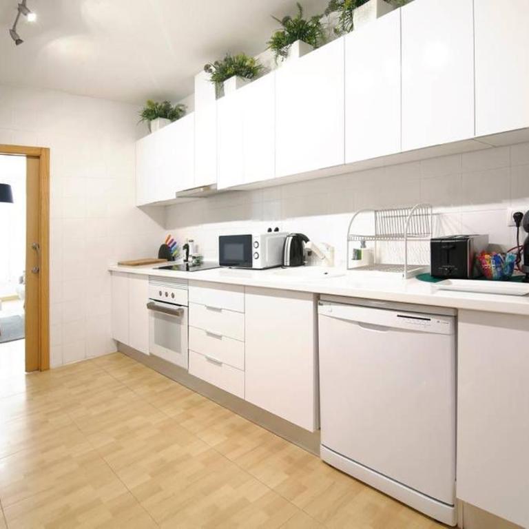 Apartamentos Puerto Nova - Apartamento Suite de 3 dormitorios - 14