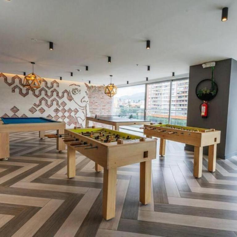 Depa de 3 dormitorios con piscina, jacuzzi y parking gratis - Three-Bedroom Apartment with Balcony - 47