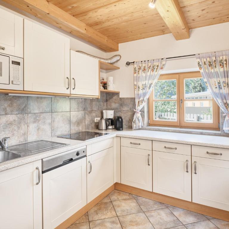 Chalets Huber - Standard Chalet mit 3 Schlafzimmern - 8
