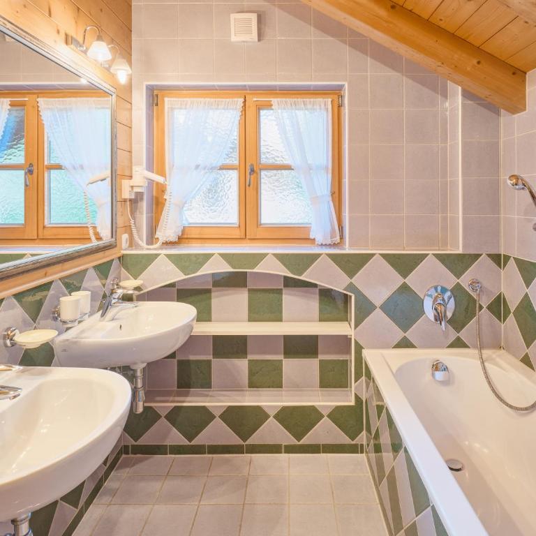 Chalets Huber - Standard Chalet mit 3 Schlafzimmern - 7