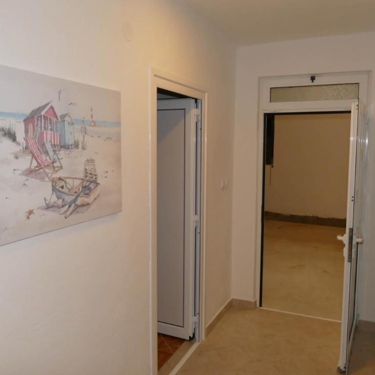 Buzuku House - Premium Quadruple Room - 3
