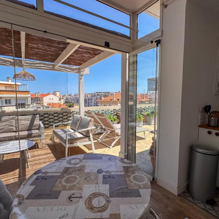 ALGER - Rooftop avec 1 chambre au centre-ville d'Antibes - Appartamento con 1 Camera da Letto - 37