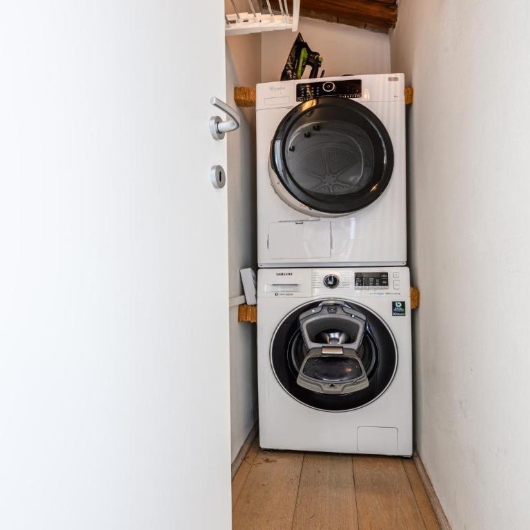 Quiet Designer Flat with Private Rooftop Terrace - Appartamento su 2 Livelli con 2 Camere da Letto - 30