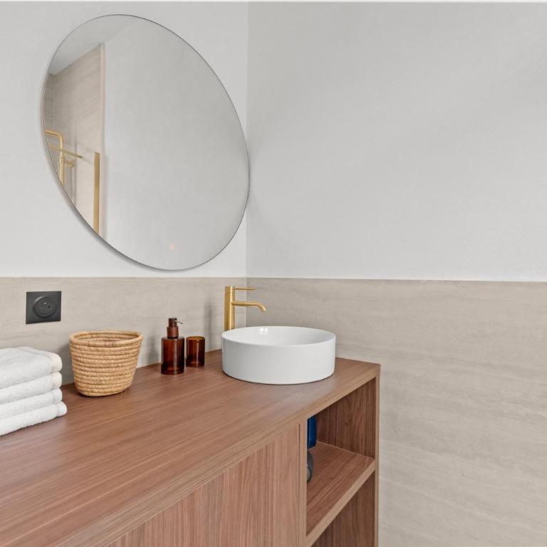 LB Vacation Rentals I Renovated Apartment Min from Beach and Palais - Apartamento de 2 dormitorios - 21