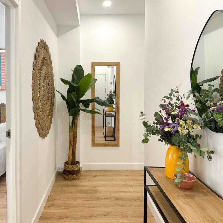 El Patio de Lucía Encanto y Comodidad - Three-Bedroom Apartment - 23